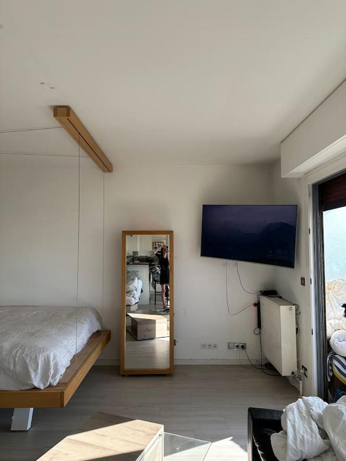 Delphine Apartment *
